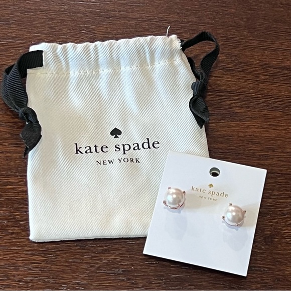 NWT Kate Spade Blush Pearl Stud Earrings in original Kate Spade bag - Picture 6 of 6